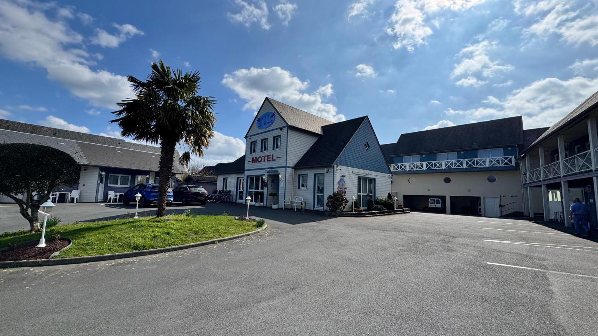 Contact Hotel - Motel Les Bleuets & Spa La Rivière-Saint-Sauveur Dış mekan fotoğraf